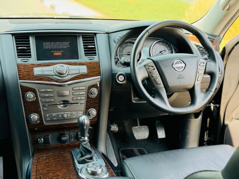 Nissan patrol V8