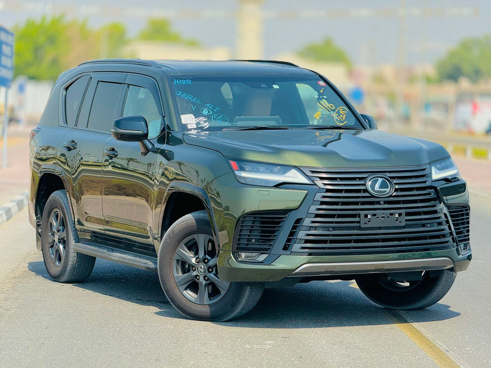 Lexus LX 600
