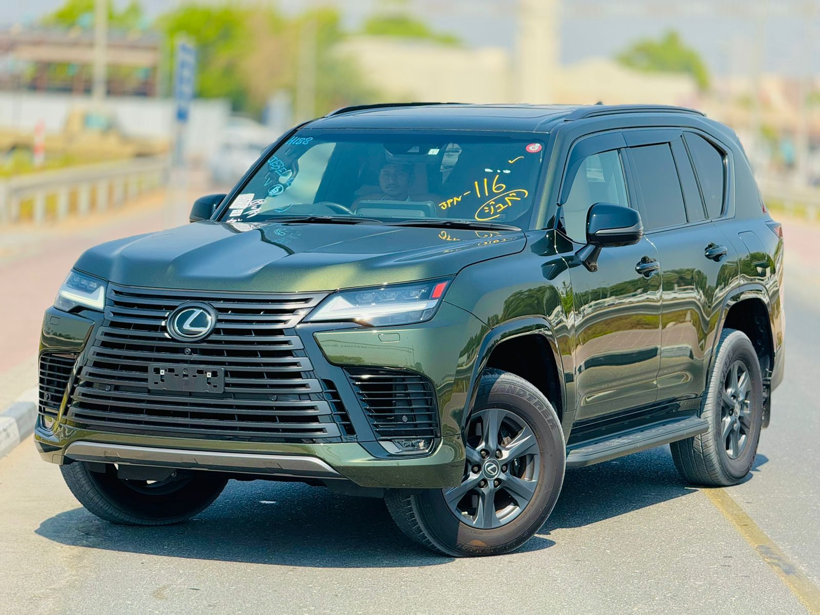 Lexus LX 600