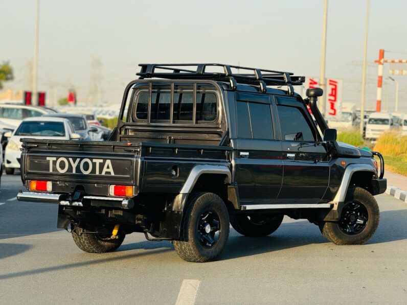 Toyota Land Cruiser pick up