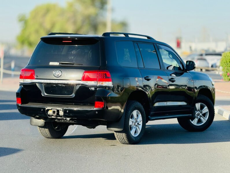 Toyota Land Cruiser Black