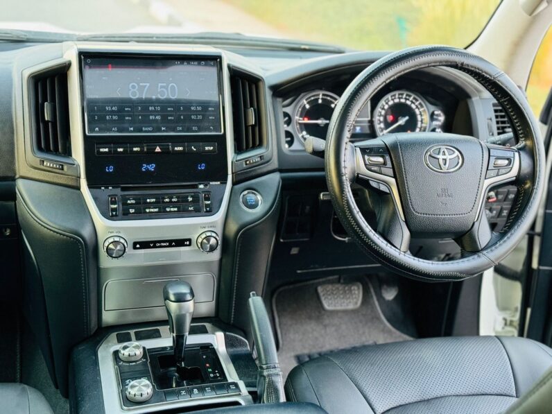 Toyota Land Cruiser VXR