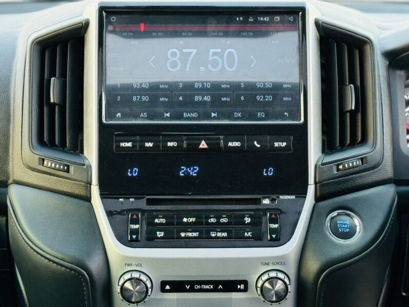 Toyota Land Cruiser VXR
