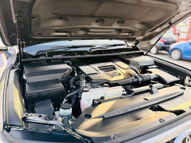 Toyota Land Cruiser VXR