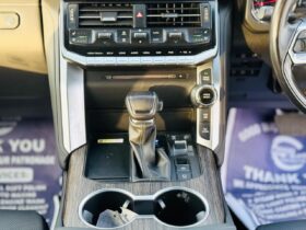 Toyota Land Cruiser VXR