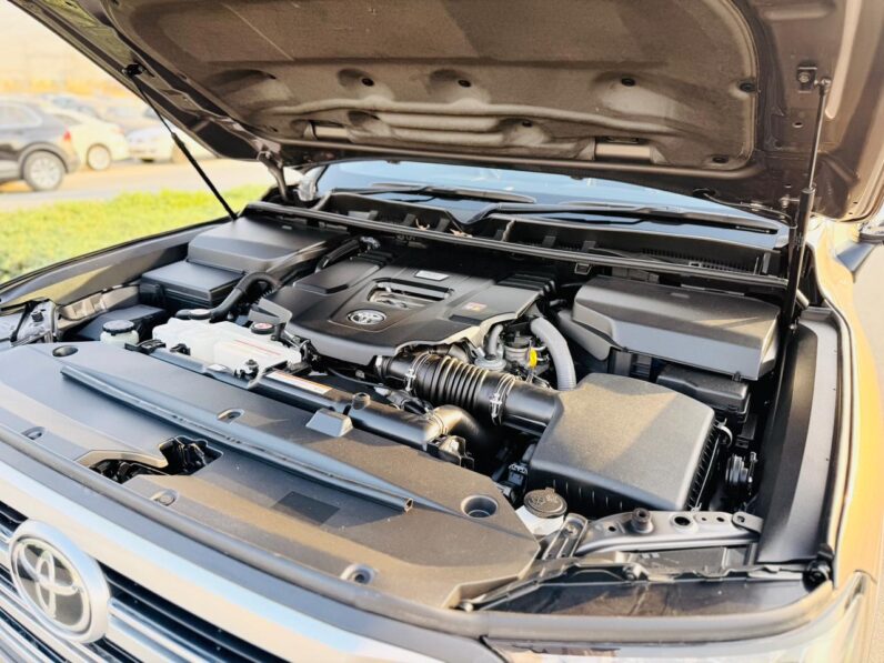 Toyota Land Cruiser VXR