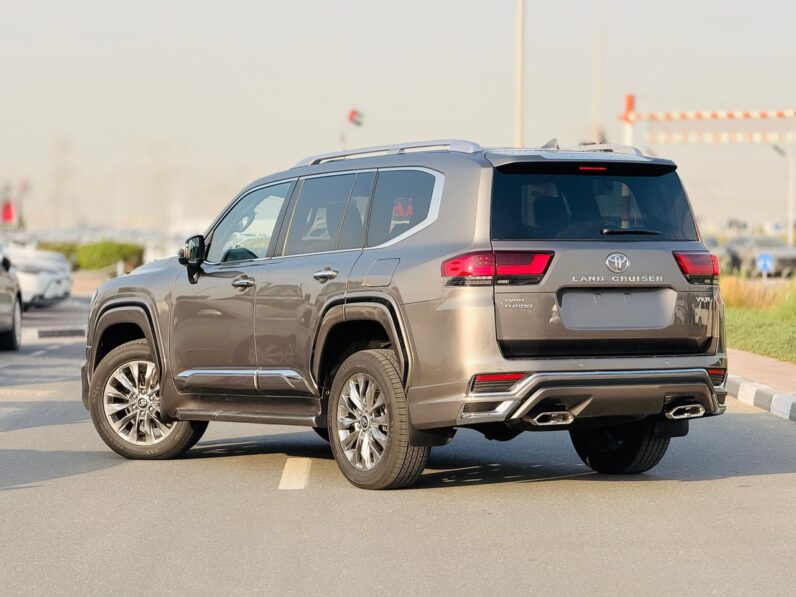 Toyota Land Cruiser VXR