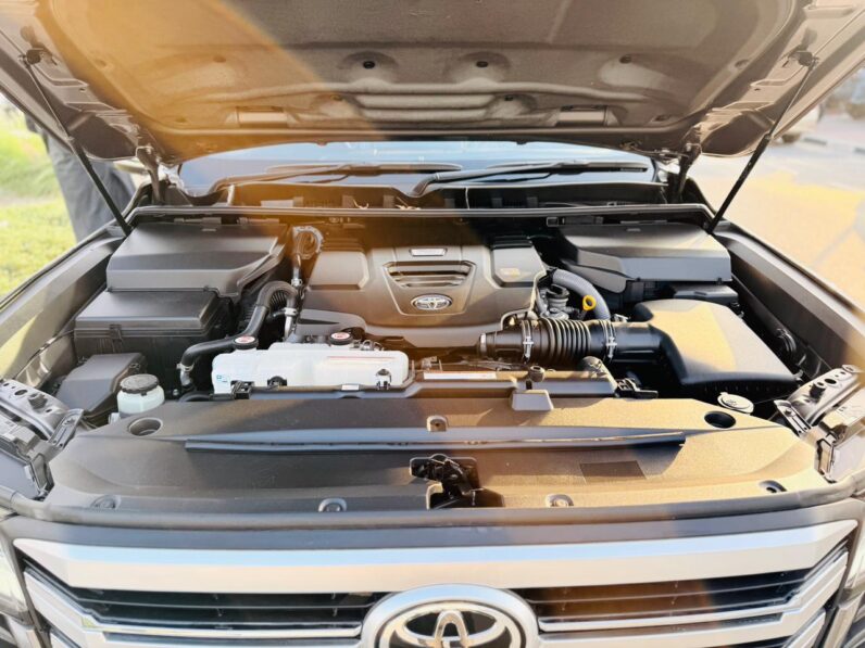 Toyota Land Cruiser VXR
